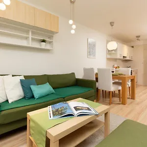  Apartament żelazna By Renters