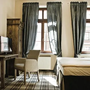 https://five-stars-luxury-hostel.hotelswroclaw.com