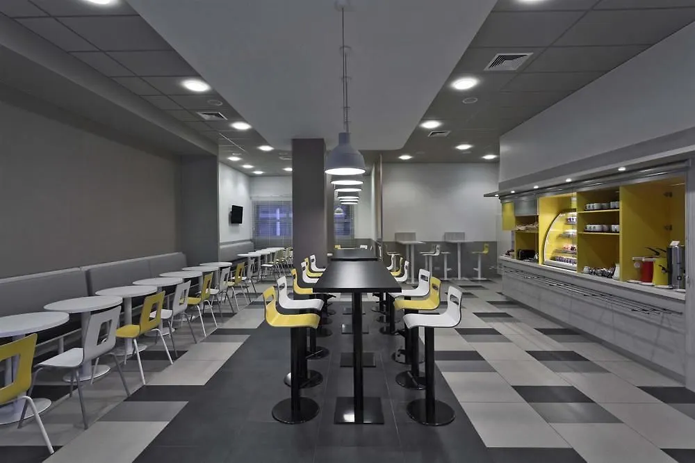 Отель Premiere Classe Warszawa Centrum